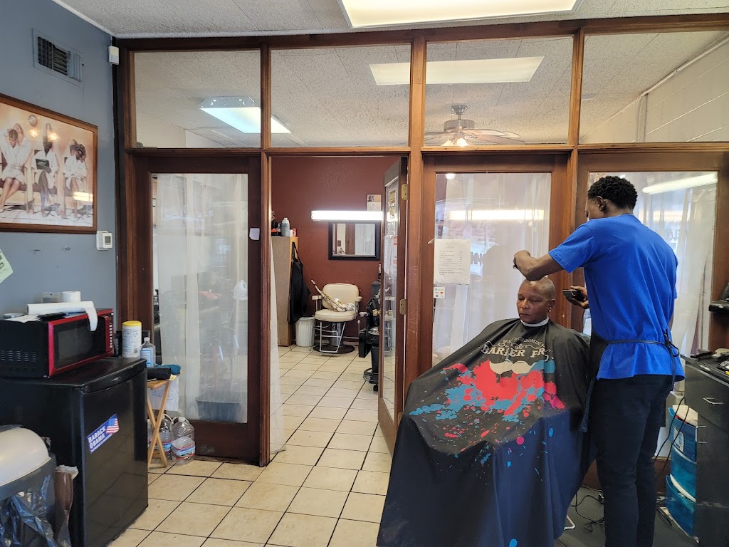 Young Styles & Cuts Barbershop | 101 S Bryan-Belt Line Rd, Mesquite, TX 75149, USA | Phone: (214) 434-7824