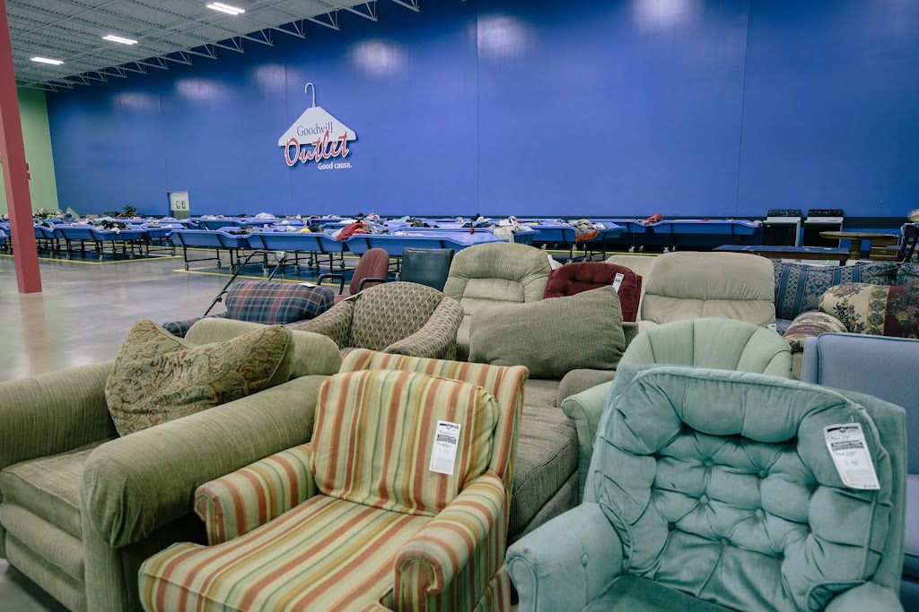 Goodwill Outlet Store | 1212 Applegate Ln, Clarksville, IN 47129, USA | Phone: (812) 258-6827