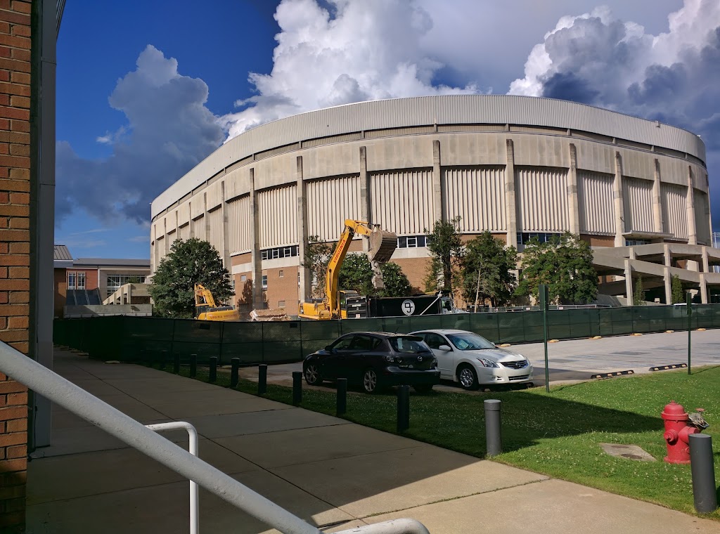 James E. Martin Aquatics Center | 664 Biggio Dr, Auburn, AL 36849, USA | Phone: (334) 844-4142