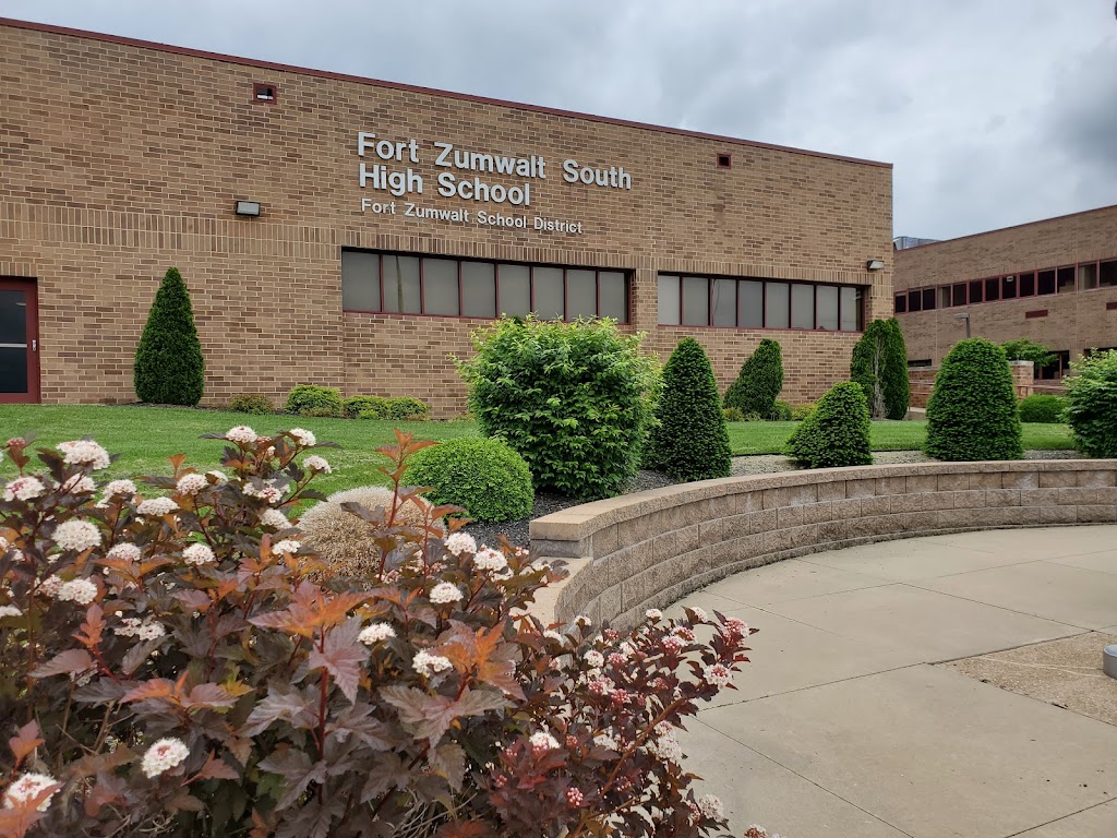 Fort Zumwalt South High School | 8050 Mexico Rd, St Peters, MO 63376 | Phone: (636) 978-1212