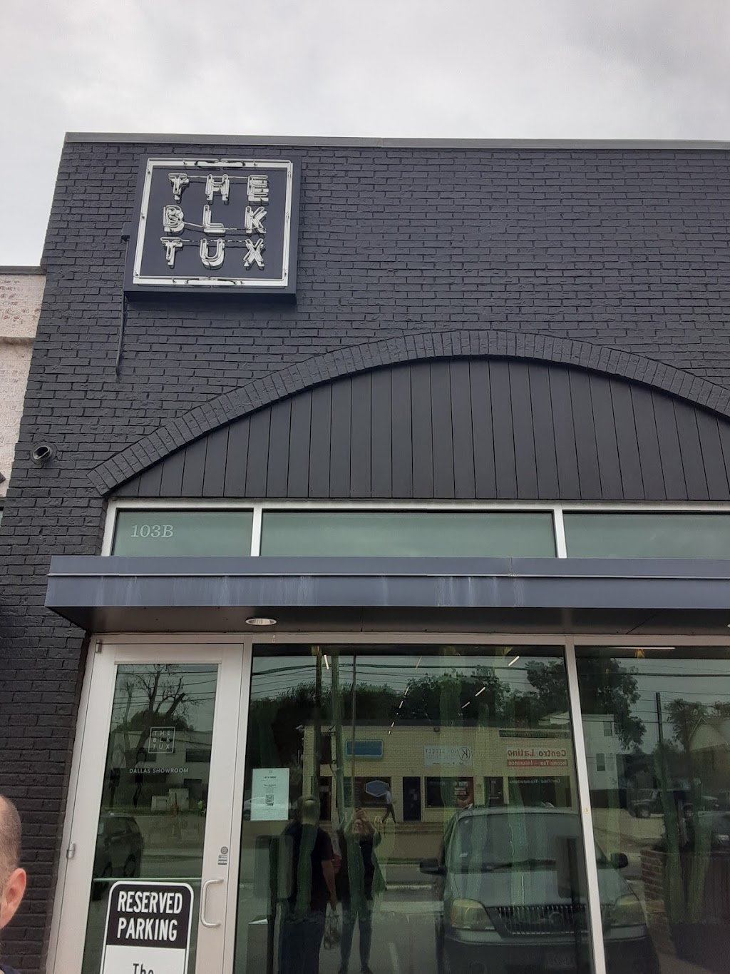 The Black Tux | 2323 N Henderson Ave, Dallas, TX 75206, USA | Phone: (844) 452-2947