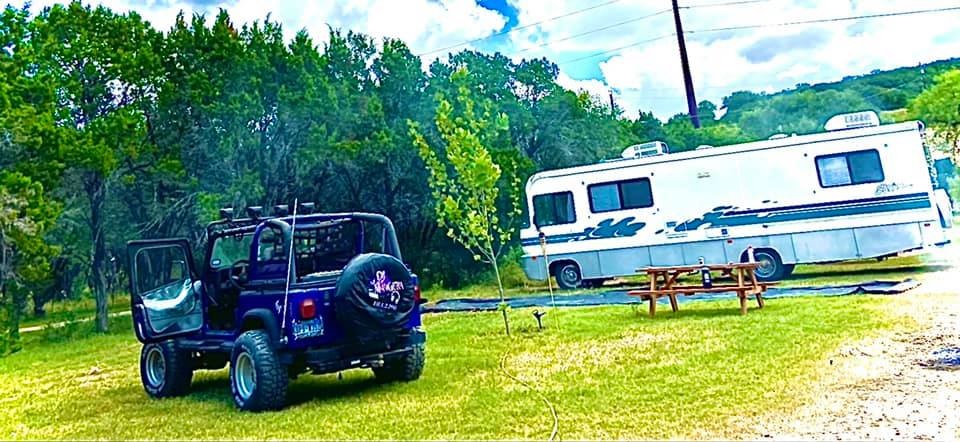 Mangeras RV Weekend Getaway | 10038 FM1283, Lakehills, TX 78063, USA | Phone: (830) 352-2945