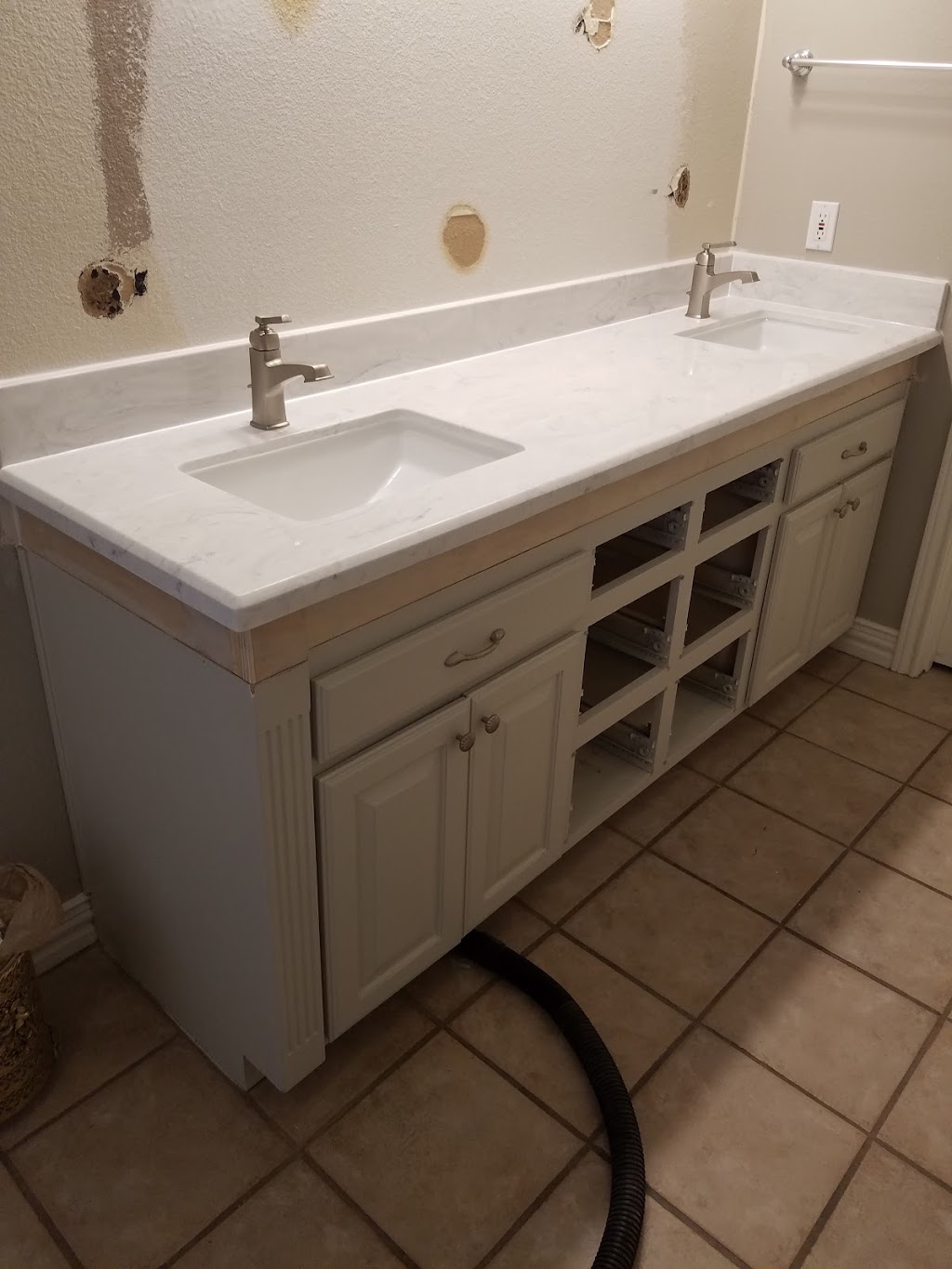 BB Custom Remodel | 7712 River Run, Granbury, TX 76049, USA | Phone: (817) 894-5944