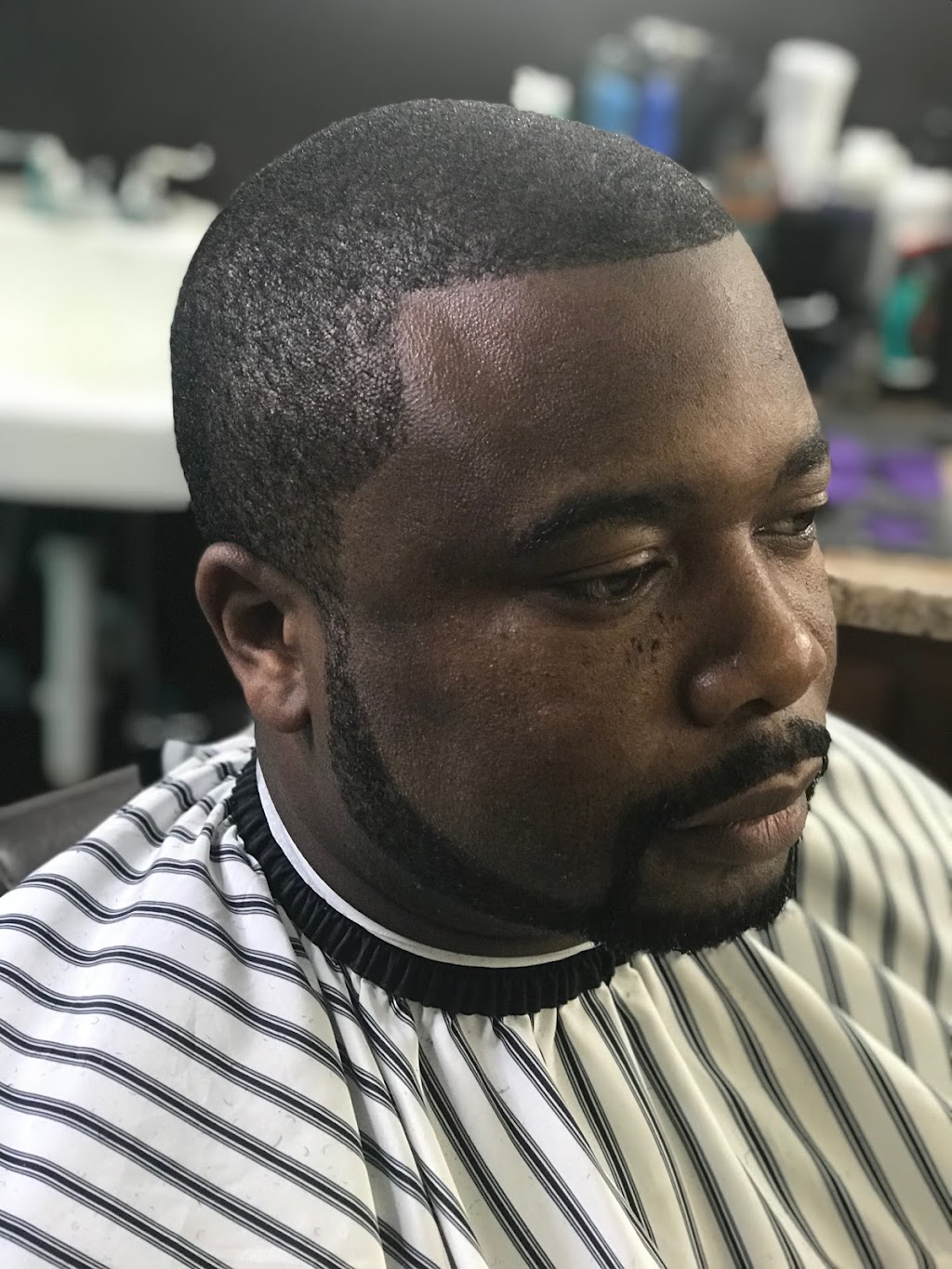 Defyne Stylez Barber Lounge. LLC | 5842 Goodman Rd, Horn Lake, MS 38637, USA | Phone: (662) 470-6852