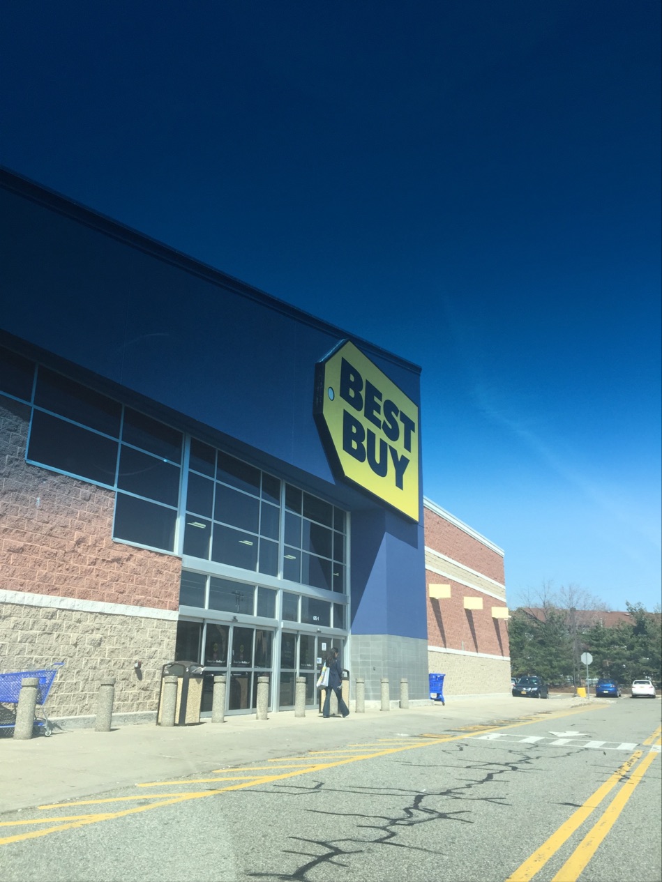 Best Buy | 675 US-1, Iselin, NJ 08830, USA | Phone: (732) 596-1220