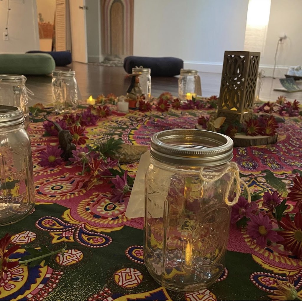 Buddha Barn: Yoga & Wellness | 1877 Bellmore Ave, Bellmore, NY 11710, USA | Phone: (516) 236-8828