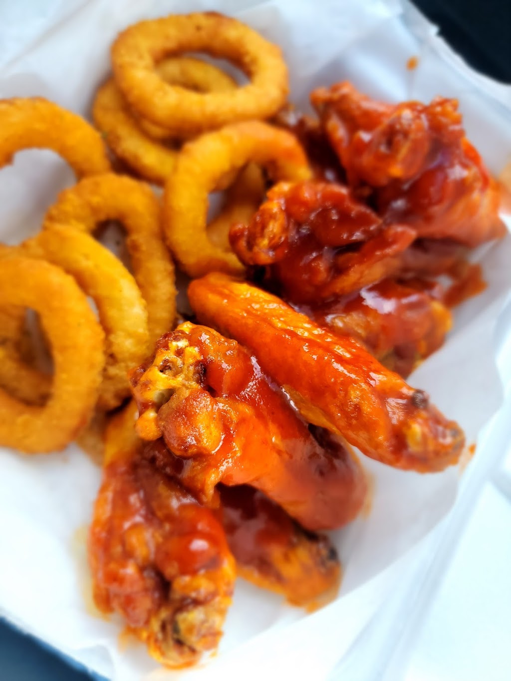 Millbranch Wings & More | 5182 Millbranch Rd, Memphis, TN 38116, USA | Phone: (901) 672-8880