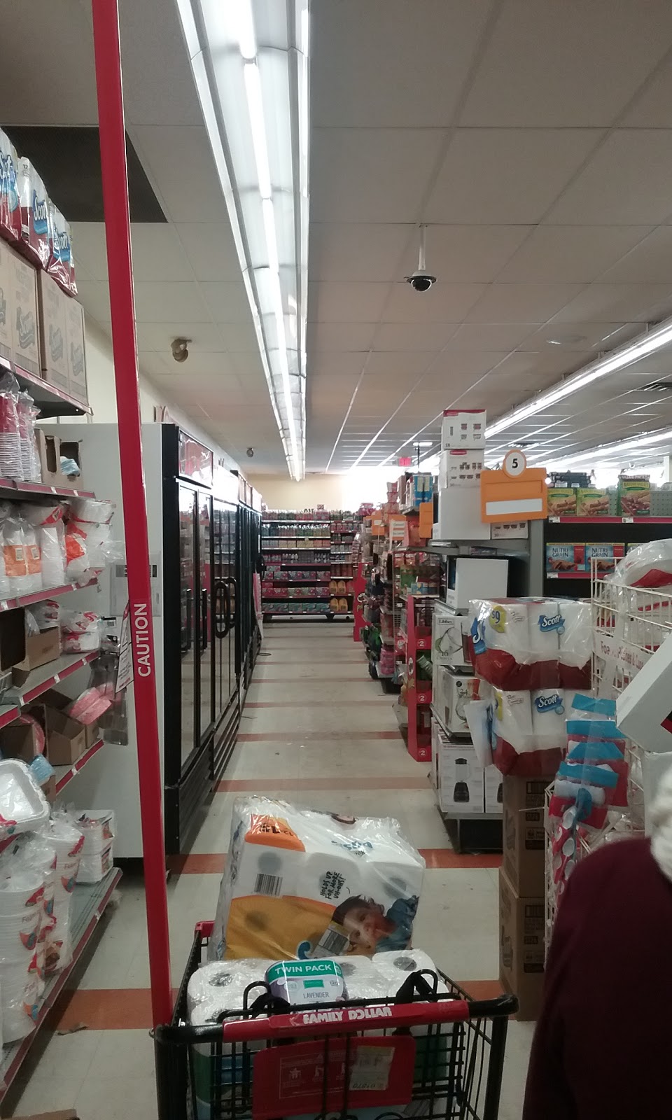 Family Dollar | 46 Church St, Gloversville, NY 12078, USA | Phone: (518) 752-7000