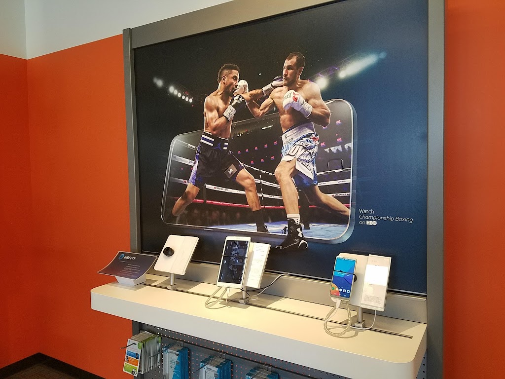 AT&T Store | 2044 W Oaklawn Rd #100, Pleasanton, TX 78064, USA | Phone: (830) 569-5606