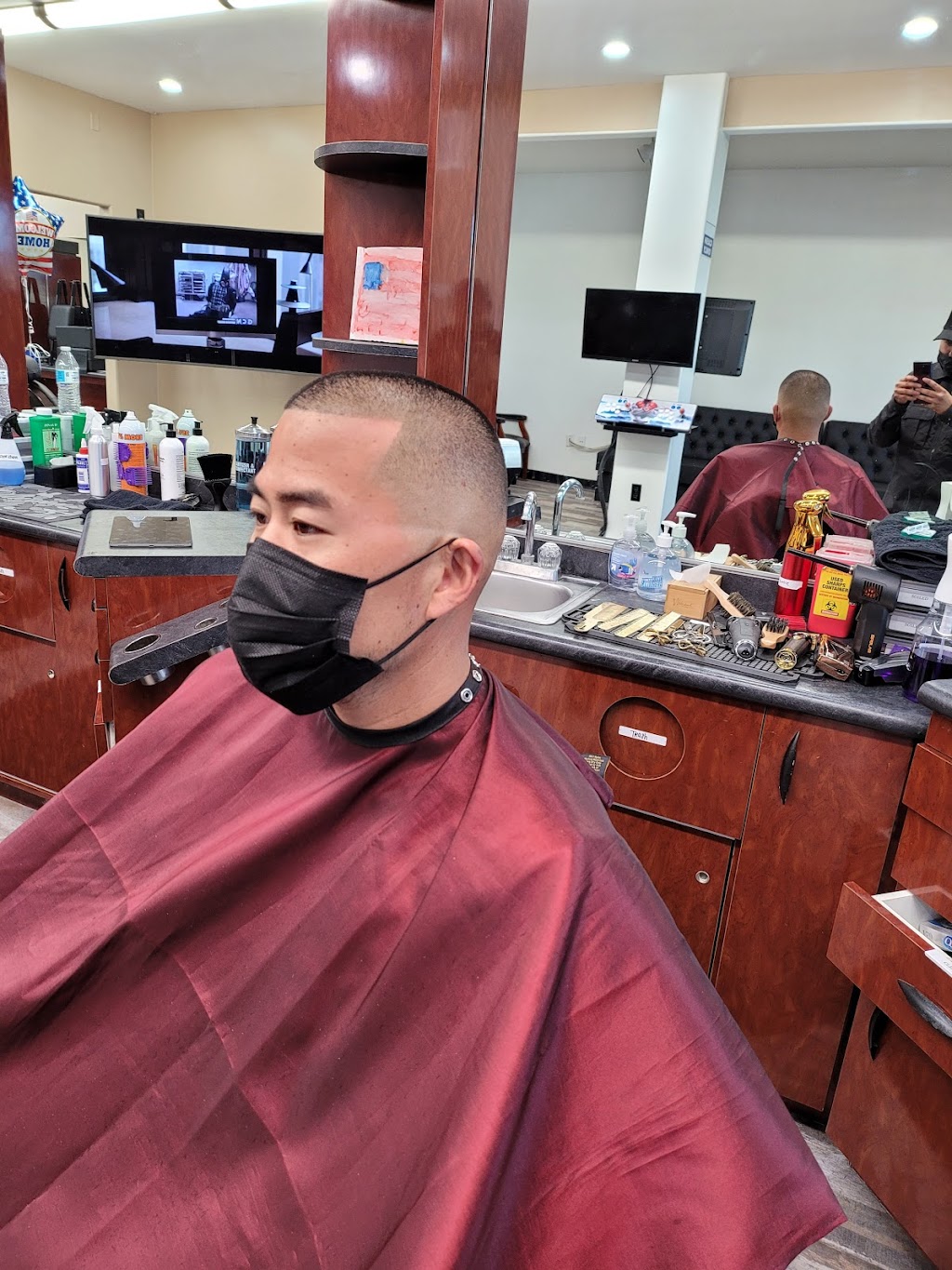 The Parlor Lounge Barber shop | 1738 E Meats Ave, Orange, CA 92865, USA | Phone: (714) 472-3017