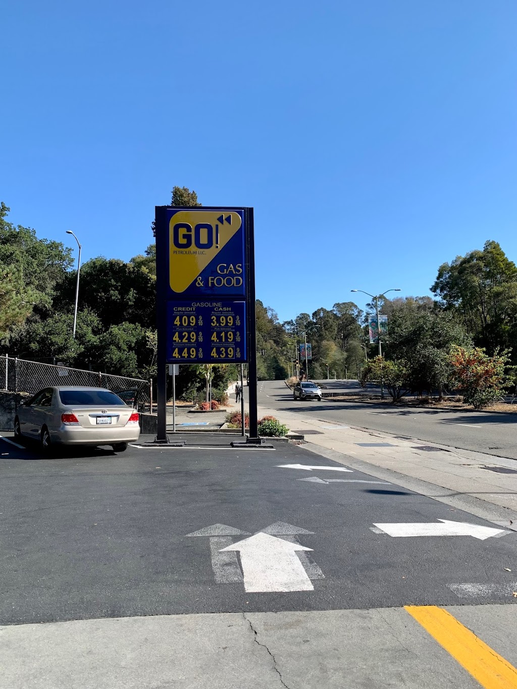 GO! GAS & FOOD | 2240 Mountain Blvd, Oakland, CA 94611, USA | Phone: (510) 482-1100