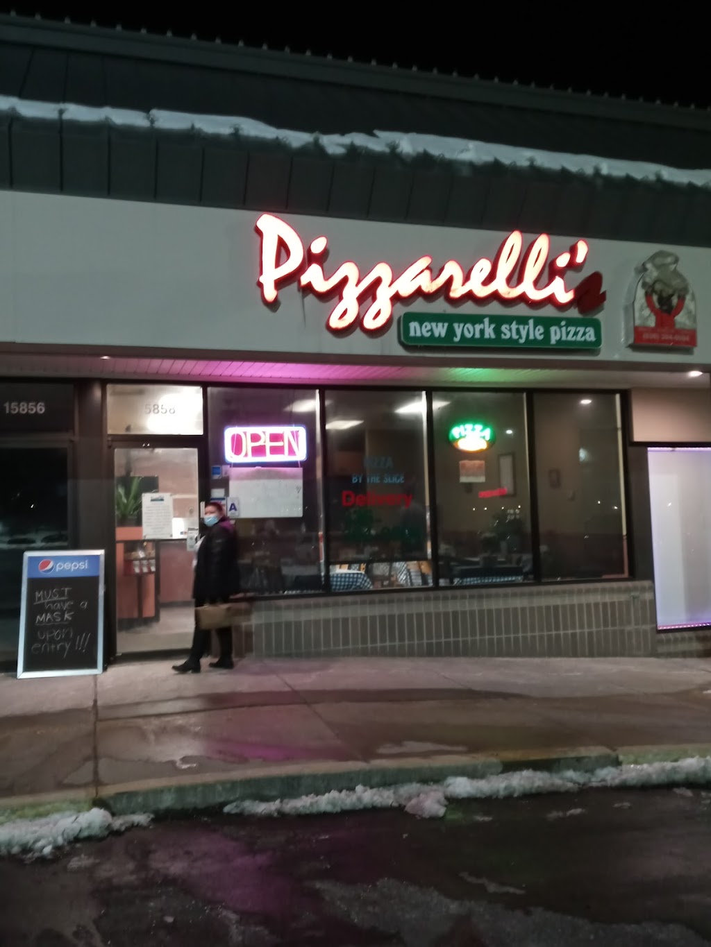 Pizzarelli’s Pizzeria | 15858 Manchester Rd, Ellisville, MO 63021 | Phone: (636) 394-0094