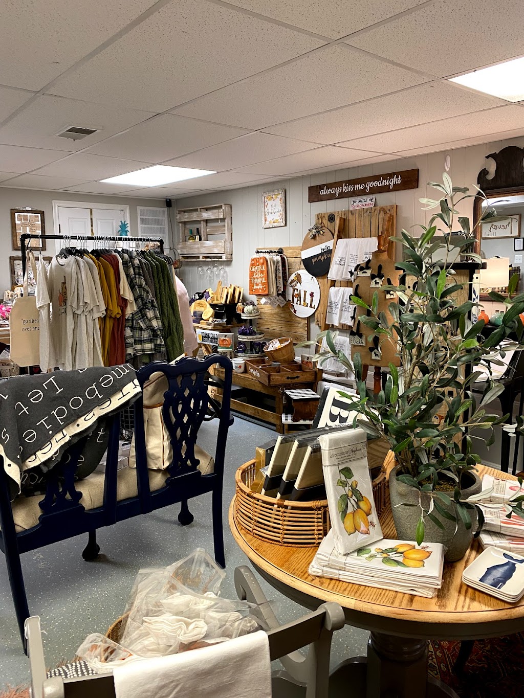 Catonsville Mercantile | 2302 Frederick Rd, Catonsville, MD 21228, USA | Phone: (410) 754-4400