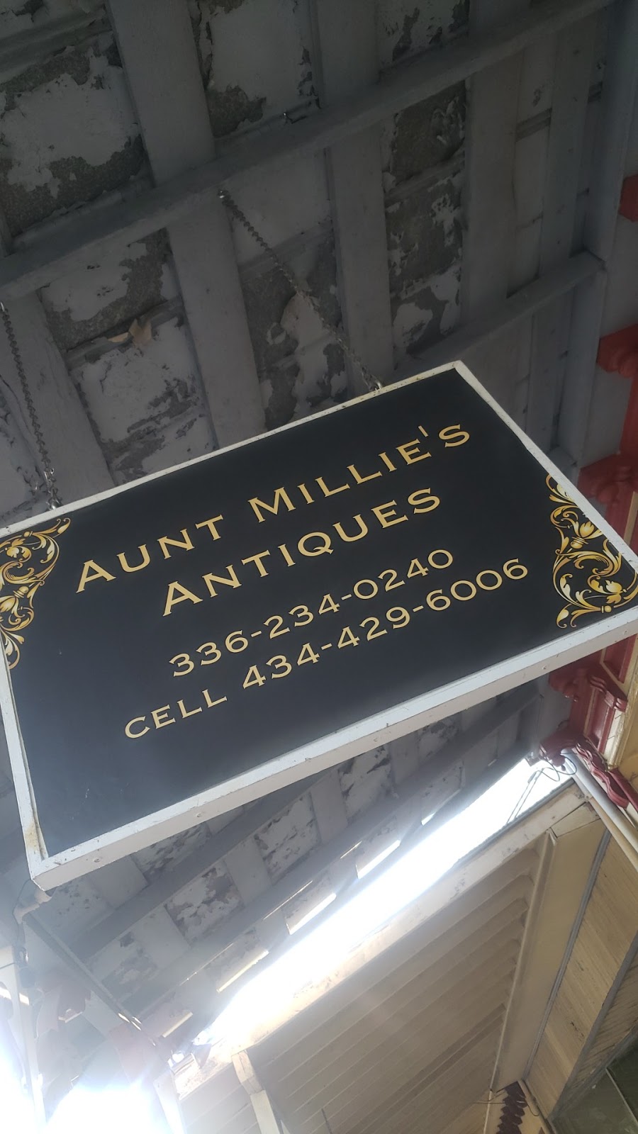Aunt Millies Antiques | 243 NC-57, Milton, NC 27305, USA | Phone: (336) 234-0240