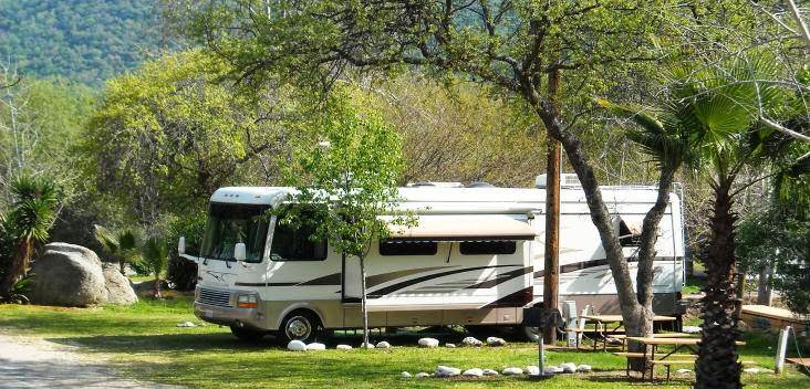 Lakeridge Camping & Boating Resort | 30547 Sunnyslope Rd, Sanger, CA 93657, USA | Phone: (559) 787-2260