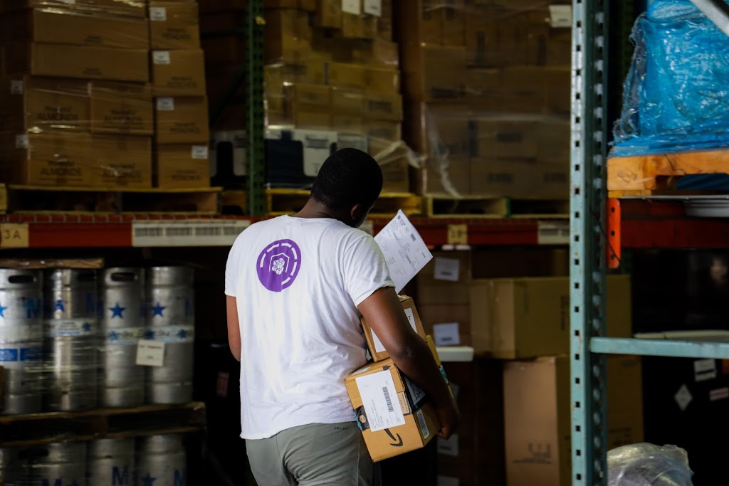 Go Warehouse | 3300 NW 110th St Unit 6, Miami, FL 33167, USA | Phone: (888) 219-4544