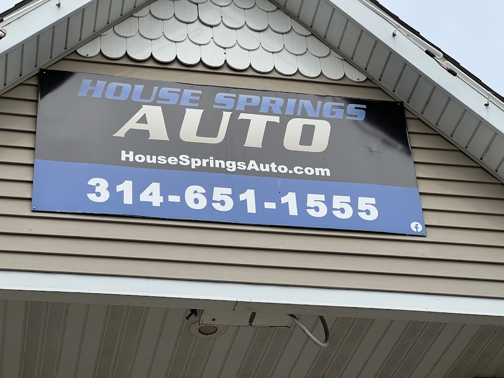House Springs Auto llc | 526 Twin View Dr, Villa Ridge, MO 63089, USA | Phone: (314) 651-1555