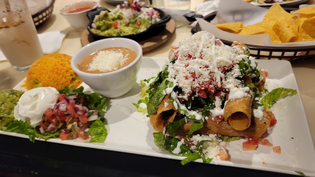 LA CAMPANA MEXICAN & SEAFOOD RESTAURANT | 820 Lee Rd, Orlando, FL 32810, USA | Phone: (407) 951-7413