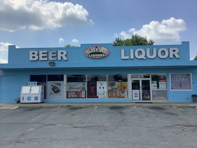 Black Jack Liquors | 1857 S Dixie Blvd, Radcliff, KY 40160, USA | Phone: (270) 351-8880