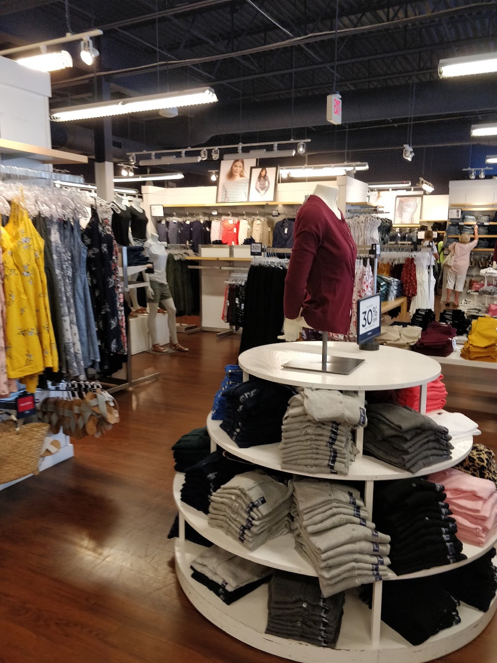 Gap Factory | 131 Premium Outlets Dr, Monroe, OH 45050, USA | Phone: (513) 539-7035