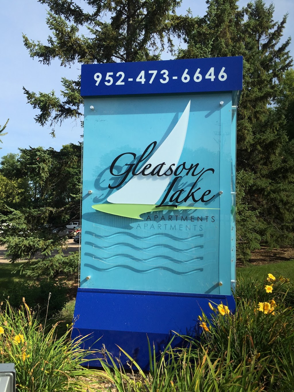 Gleason Lake Apartments | 155 Gleason Lake Rd, Wayzata, MN 55391, USA | Phone: (612) 429-1152