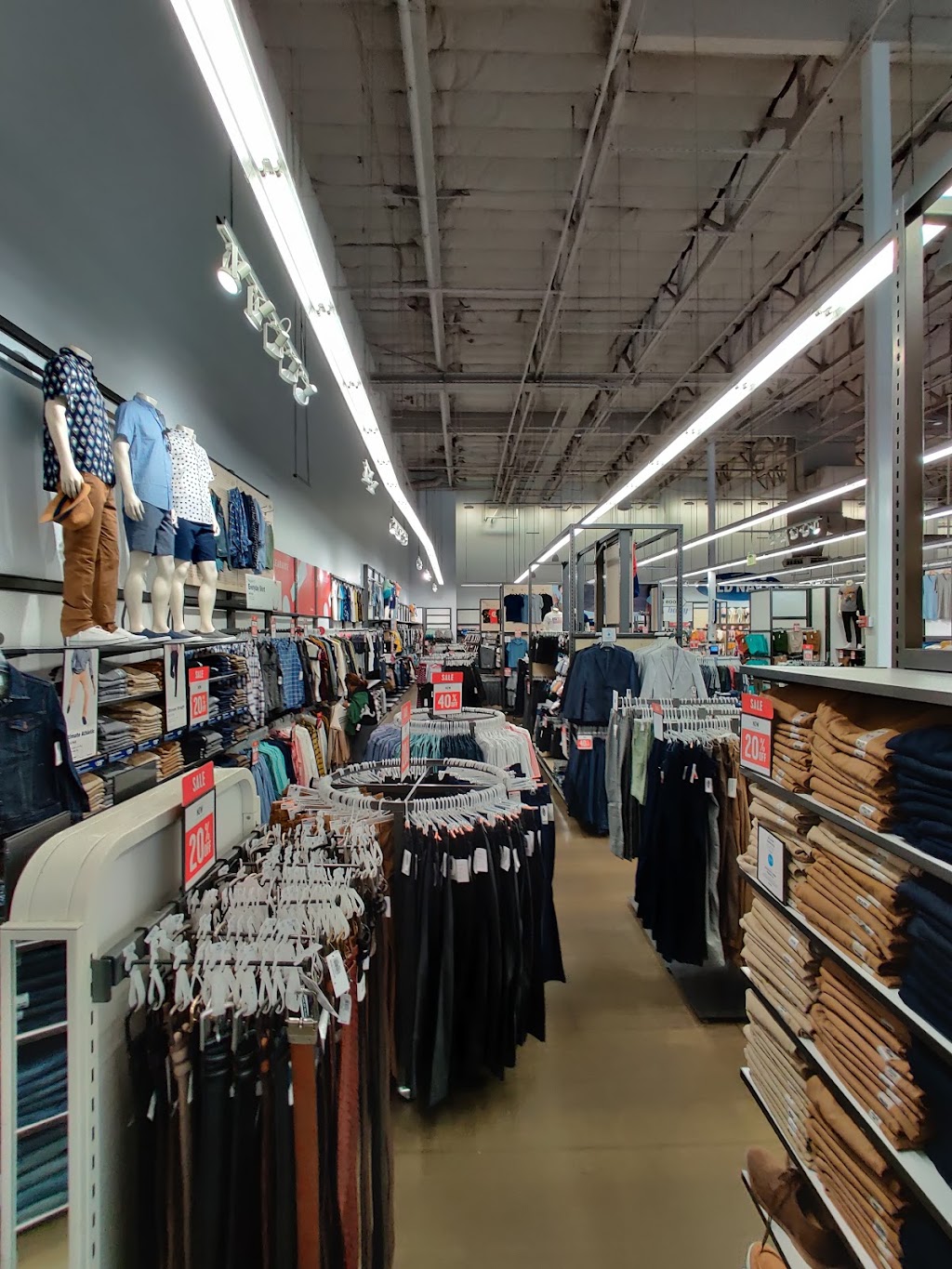 Old Navy | 49 W Hillsdale Blvd, San Mateo, CA 94403, USA | Phone: (650) 288-4116