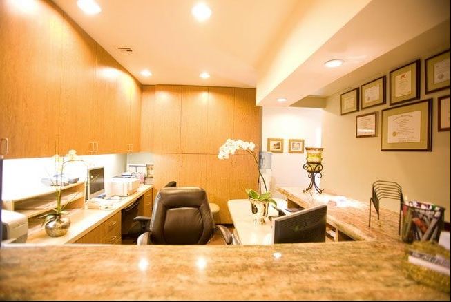 Peach Dental OC | 12462 Brookhurst St # C, Garden Grove, CA 92840, USA | Phone: (714) 537-5700