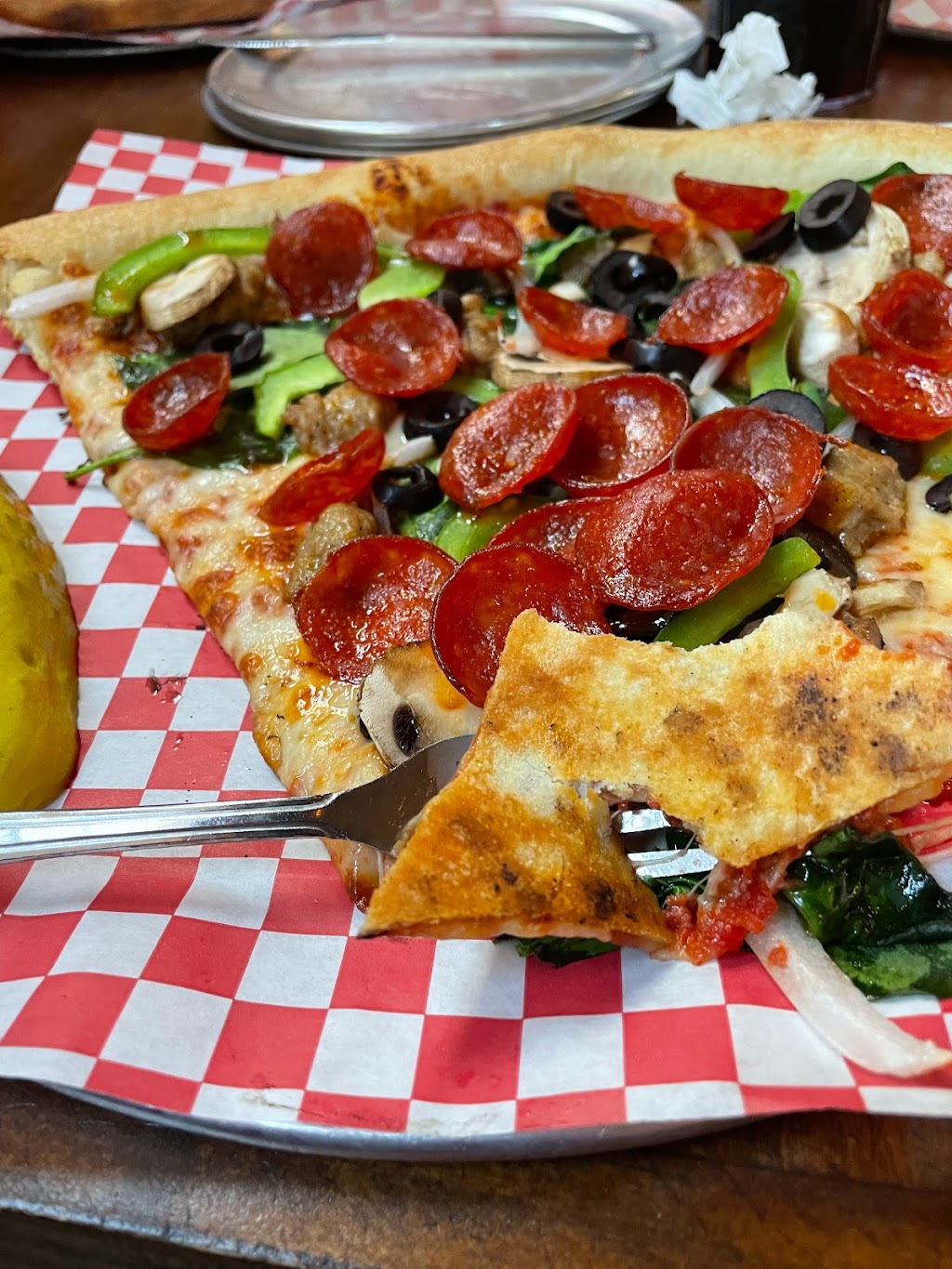 600 Degrees Pizzeria | 124 E 8th St, Georgetown, TX 78626, USA | Phone: (512) 943-9272