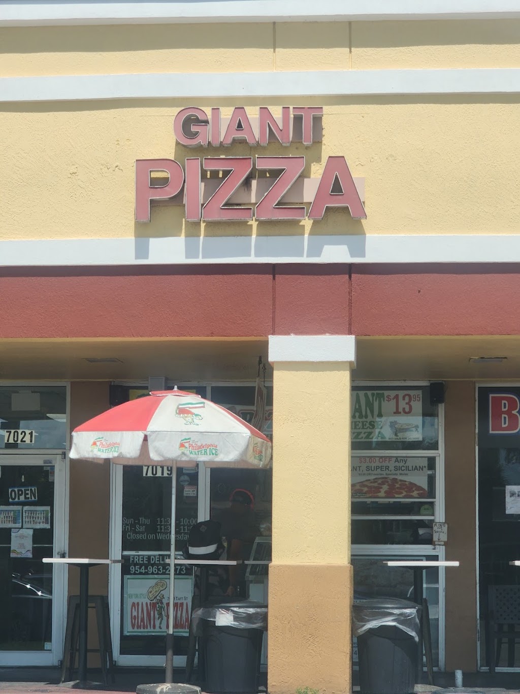 Giant Pizza | 7019 Taft St, Hollywood, FL 33024, USA | Phone: (954) 963-2273