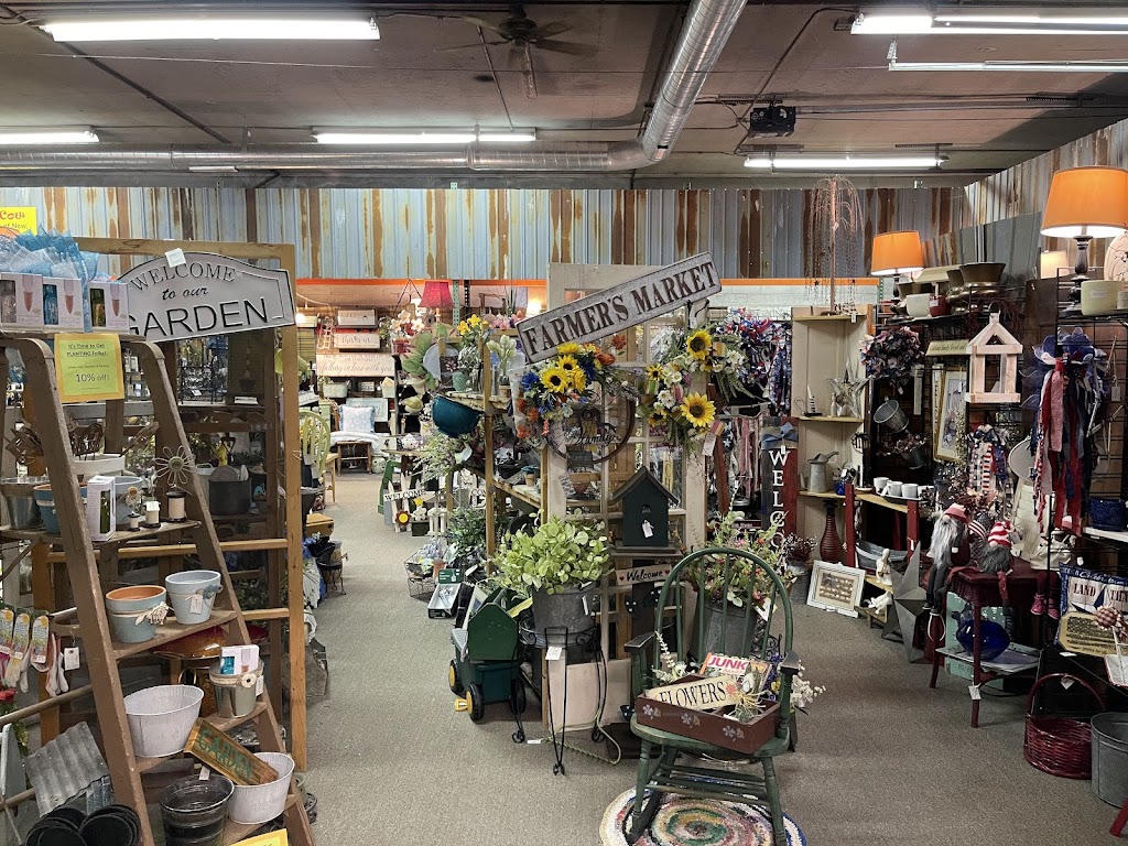 Paisley Cow LLC | 2168 US-12, Baldwin, WI 54002, USA | Phone: (715) 977-2035