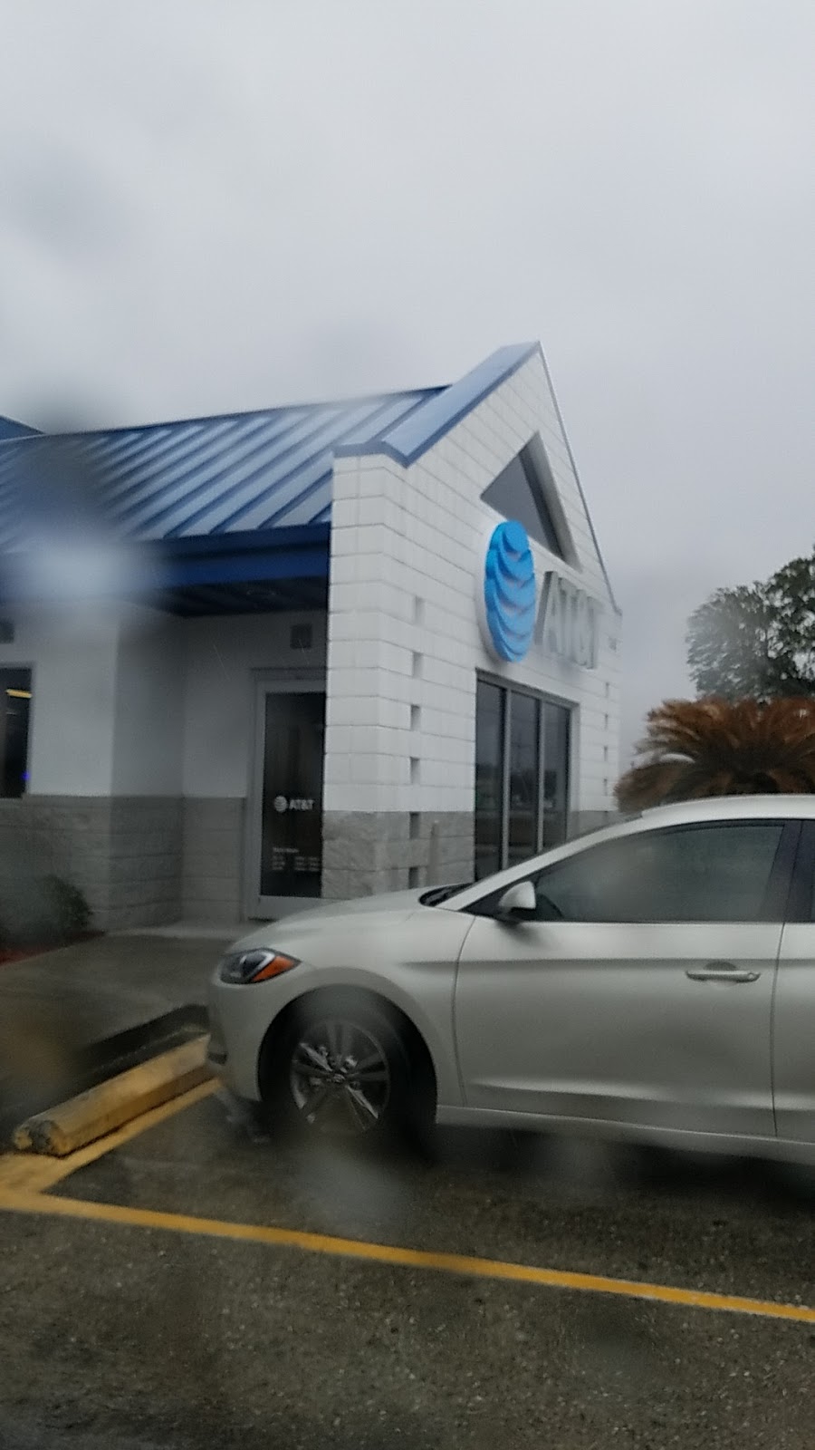 AT&T Store | 1344 W Tunnel Blvd, Houma, LA 70360, USA | Phone: (985) 868-0220