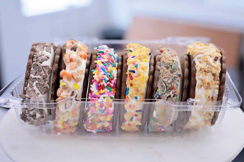 Kips Dairy Whip | 102 N Main St, Columbus Grove, OH 45830, USA | Phone: (419) 915-0000