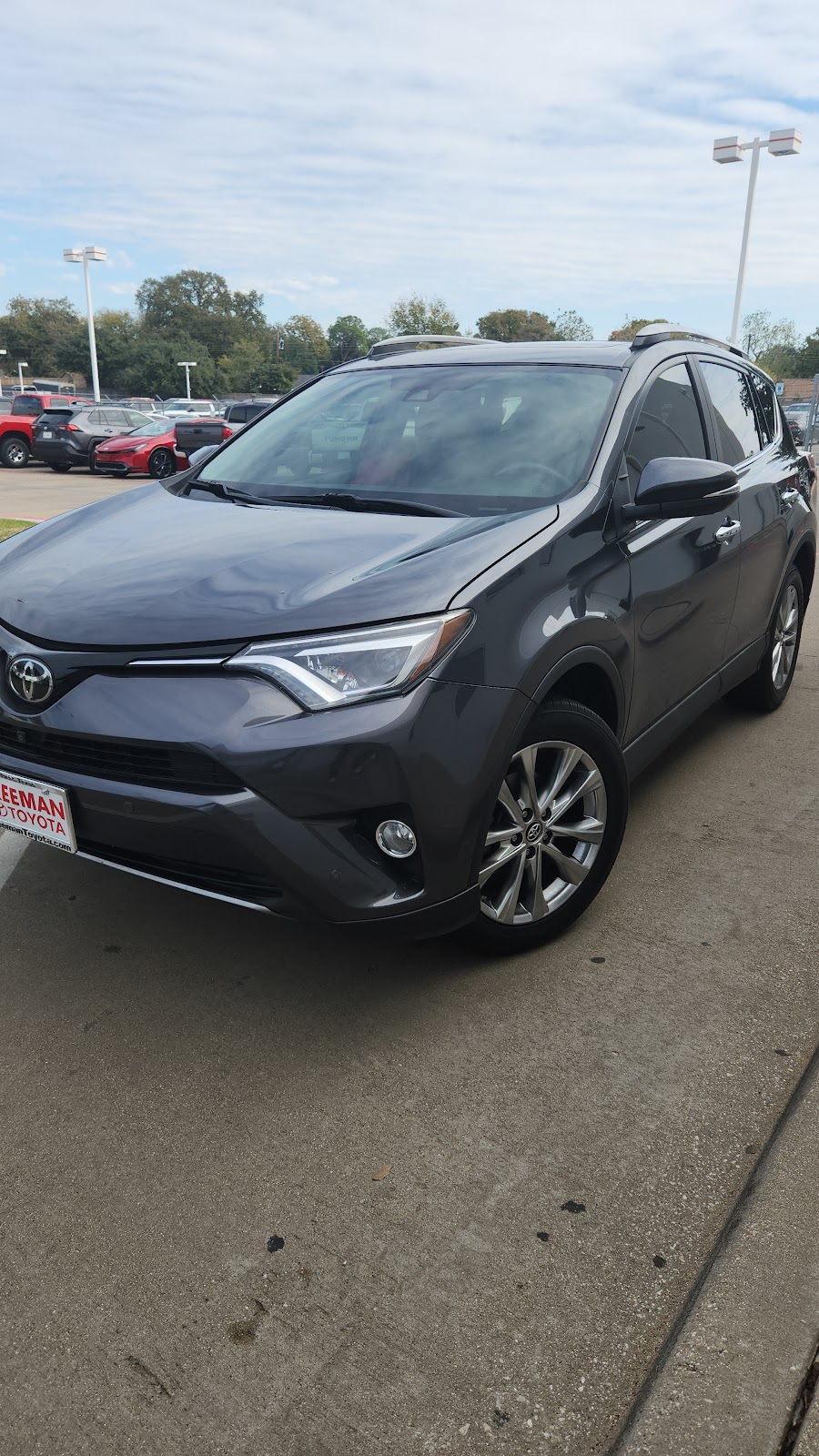 Freeman Toyota Service Center | 204 NE Loop 820, Hurst, TX 76053, USA | Phone: (817) 287-5252