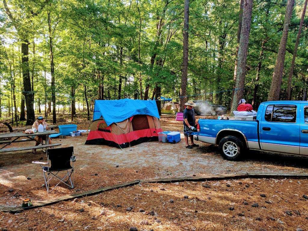 Poplar Point Campground | 558 Beaver Creek Rd, Apex, NC 27502, USA | Phone: (919) 362-0586