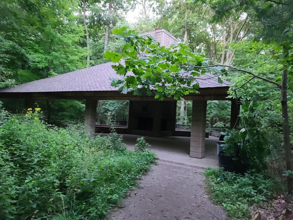 Orchard Lake Nature Sanctuary | 4700 Pontiac Trail, West Bloomfield Township, MI 48324, USA | Phone: (248) 682-2400