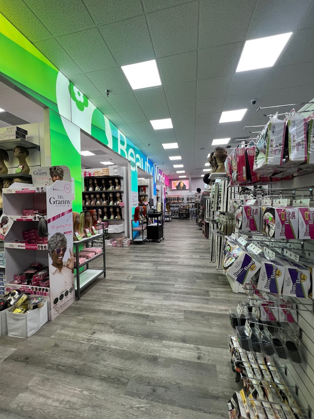 Beauty World | 2100 N Main St #116, High Point, NC 27262, USA | Phone: (336) 875-4203