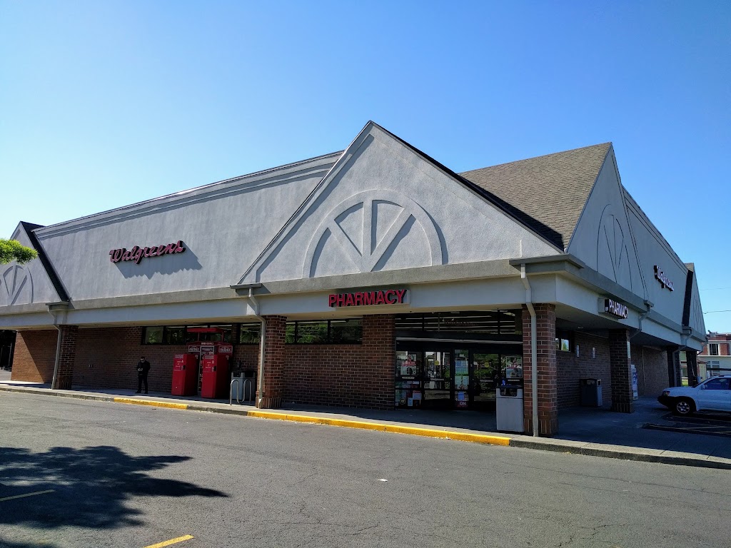 Walgreens | 3 NE 82nd Ave, Portland, OR 97220, USA | Phone: (503) 408-0729