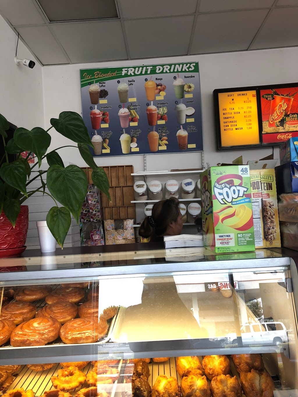 The Donut Center | 4182 Woodruff Ave, Lakewood, CA 90713, USA | Phone: (562) 421-2631