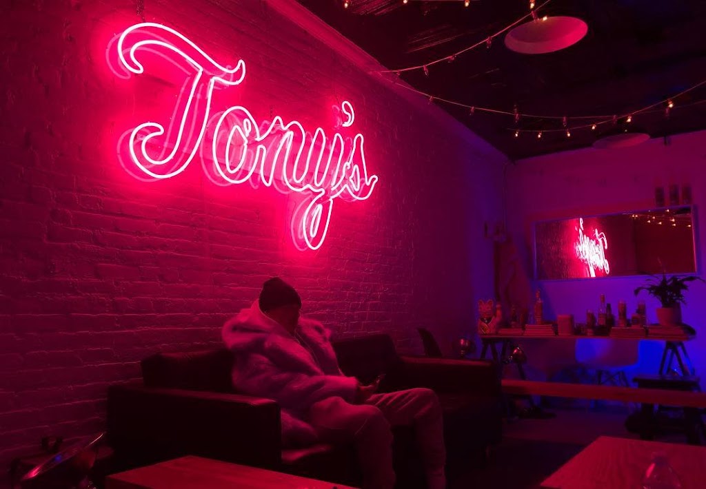 Neon Popsicle | 152 Ludlow St, New York, NY 10002, USA | Phone: (212) 390-1178