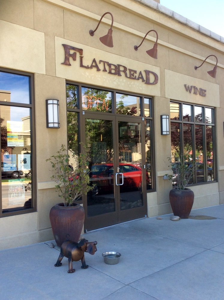 Flatbread Neapolitan Pizzeria | 3139 S Bown Way, Boise, ID 83706, USA | Phone: (208) 343-4177
