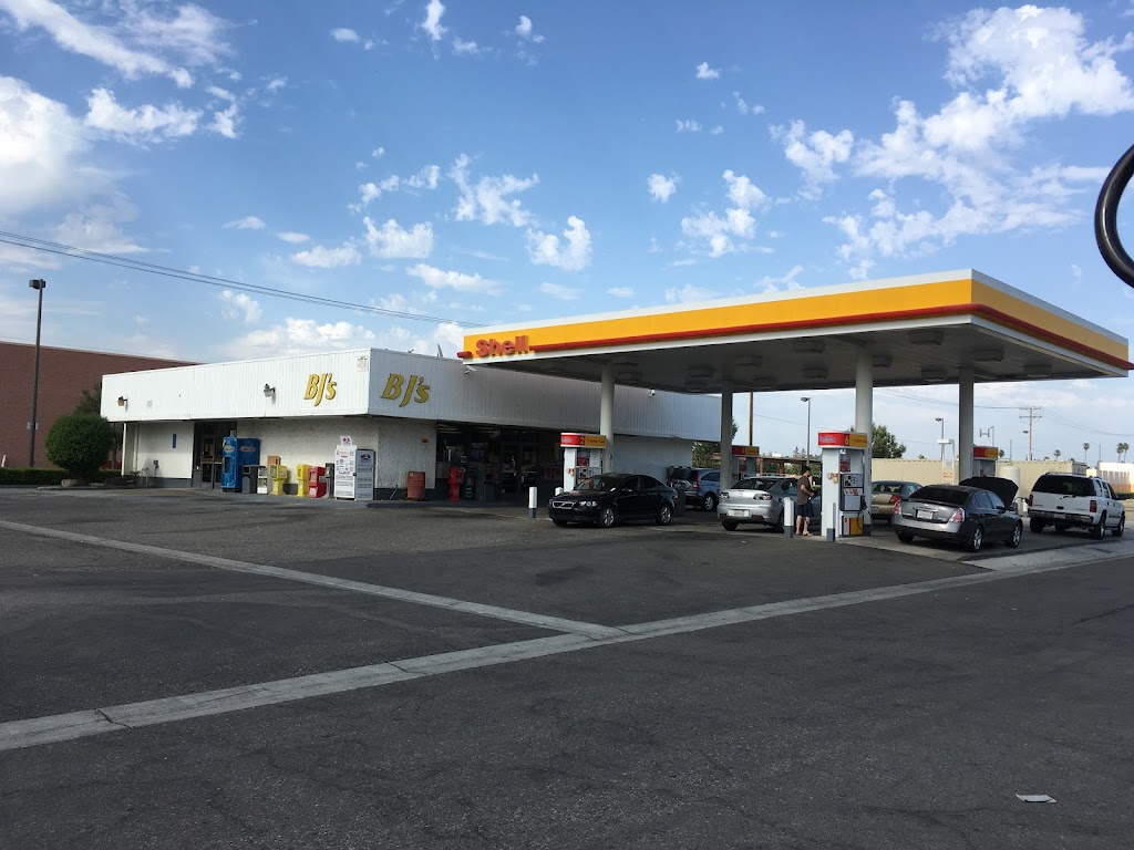 B Js Express Mart | 700 S Demaree St, Visalia, CA 93277, USA | Phone: (559) 733-2059