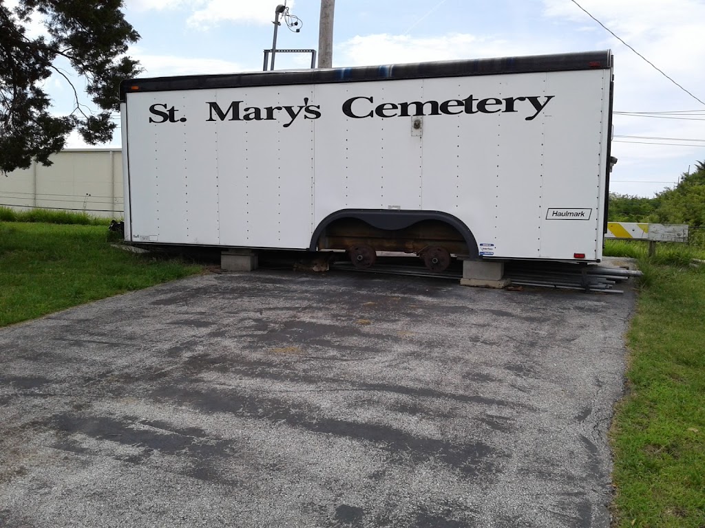 Saint Marys Catholic Cemetery | 5150 Fee Fee Rd, Hazelwood, MO 63042 | Phone: (314) 792-7738