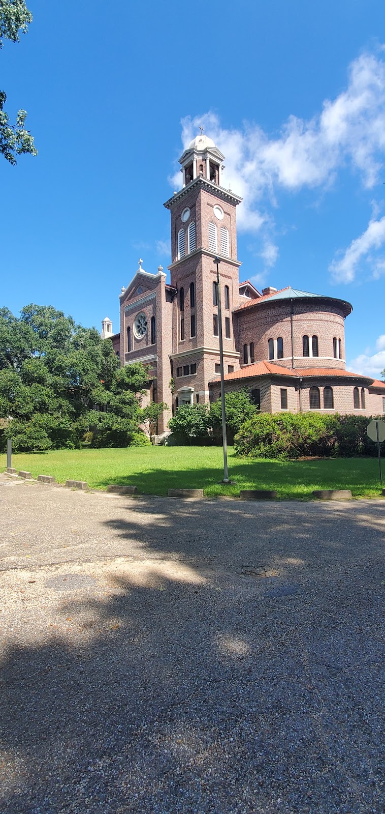 Saint Joseph Abbey Gift Shop | 75376 River Rd, St Benedict, LA 70457, USA | Phone: (985) 867-2227