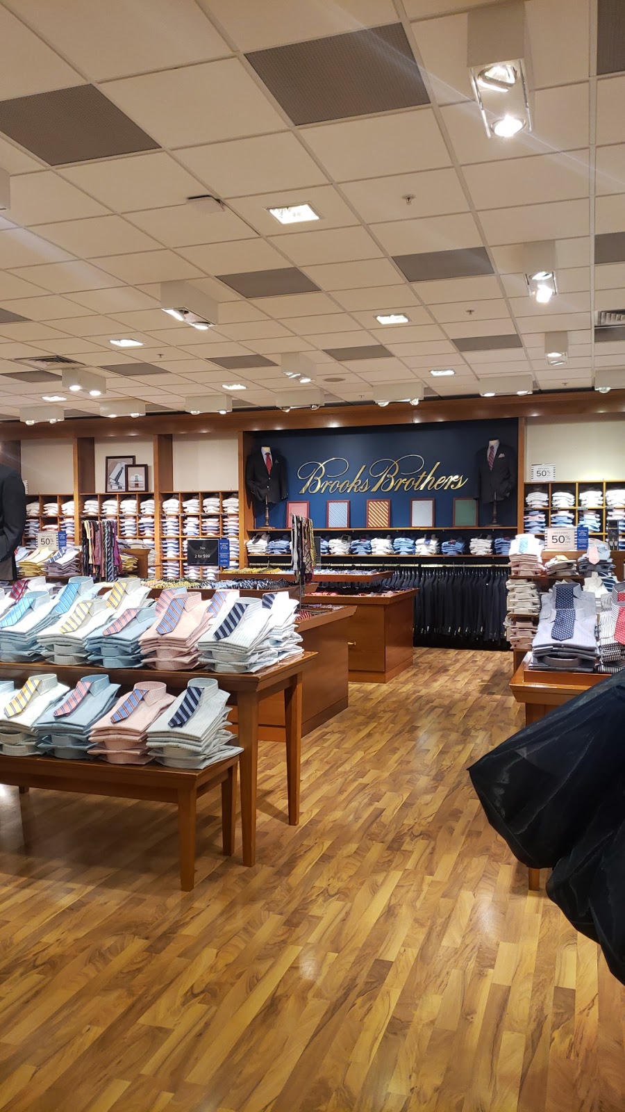 Brooks Brothers | 12801 W Sunrise Blvd Space 513, Sunrise, FL 33323, USA | Phone: (954) 845-0404