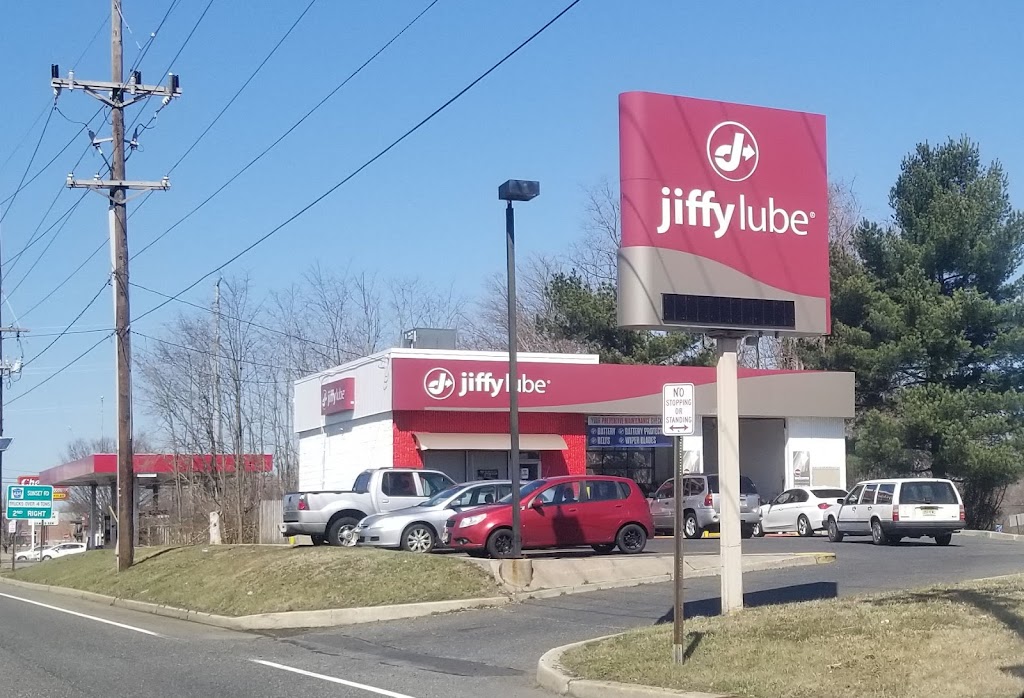 Jiffy Lube | 2205 Mt Holly Rd, Burlington, NJ 08016, USA | Phone: (609) 386-1117