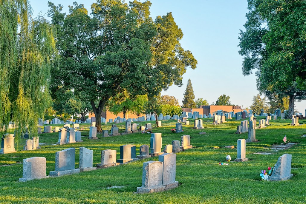 East Lawn Mortuary & Sierra Hills Memorial Park | 5757 Greenback Ln, Sacramento, CA 95841, USA | Phone: (916) 732-2020