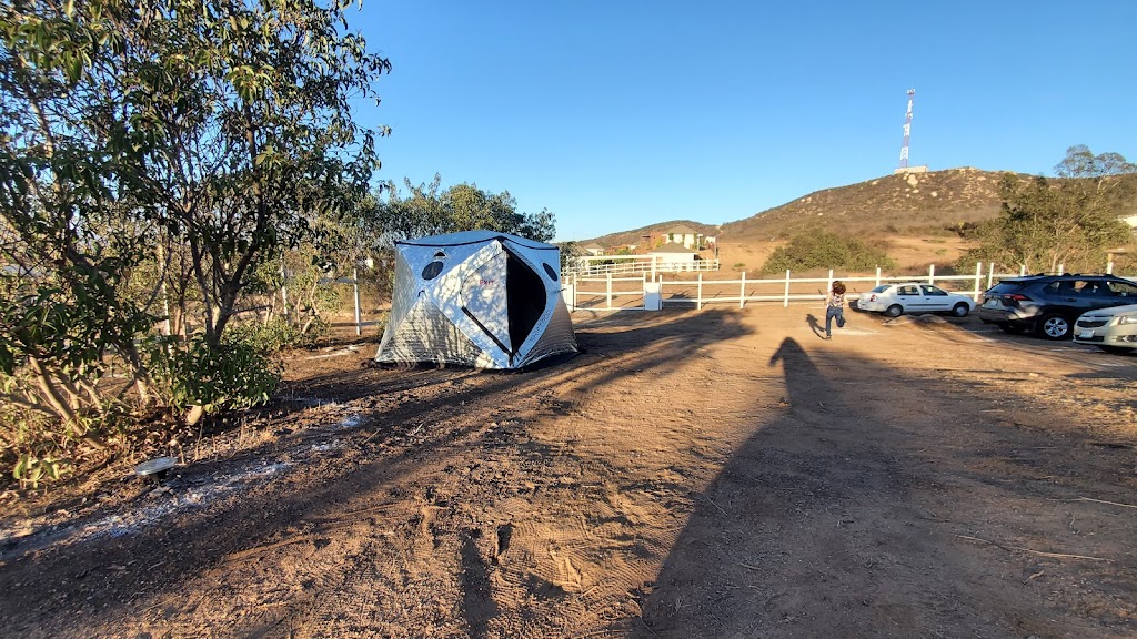 Villa Durazo Ruta del Vino | Valle de Guadalupe, La Ruta del Vino, 22760 Ensenada, B.C., Mexico | Phone: 646 163 1212