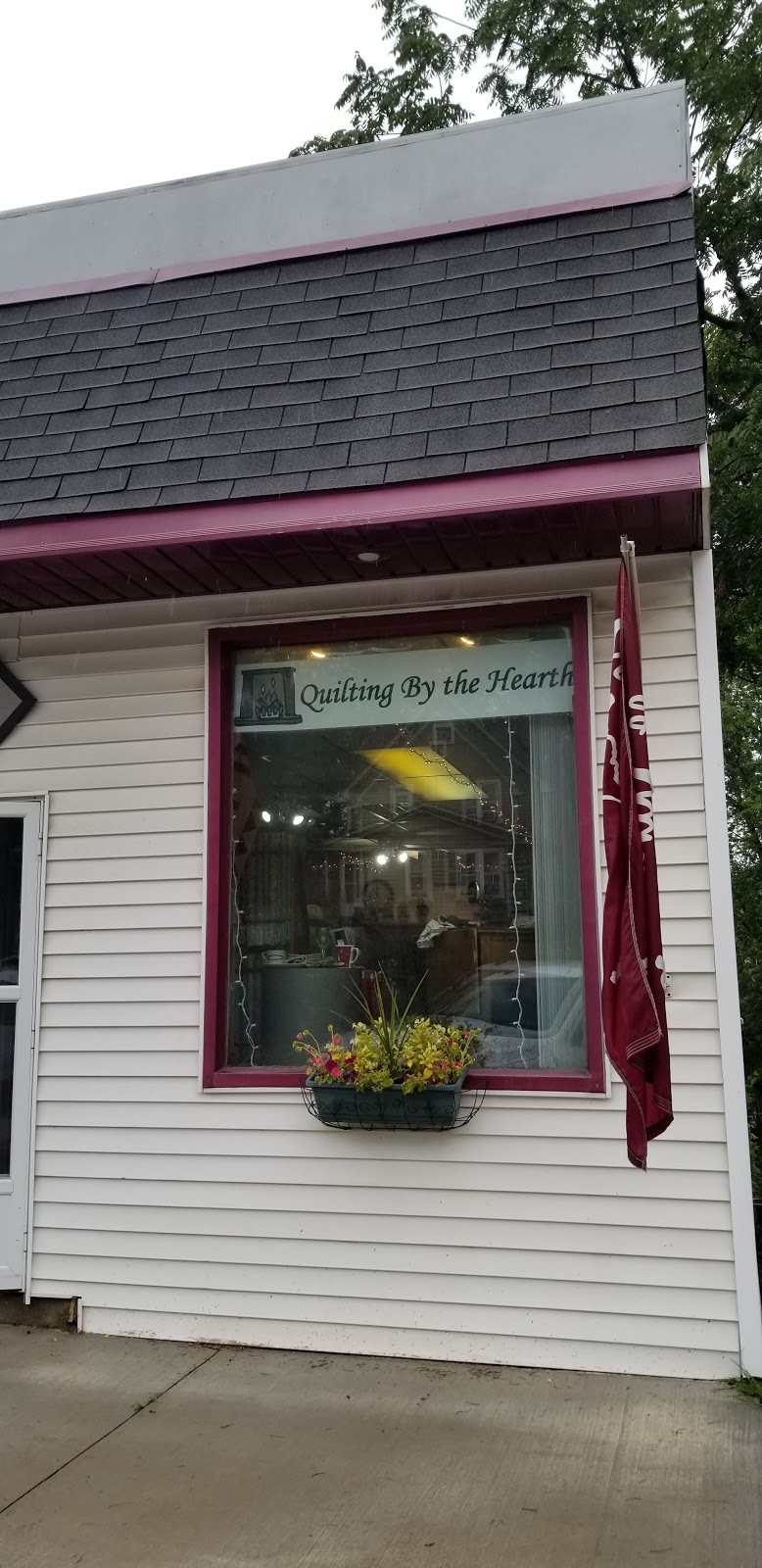 Quilting by the Hearth | 208 Main St S, Lonsdale, MN 55046, USA | Phone: (507) 744-4284