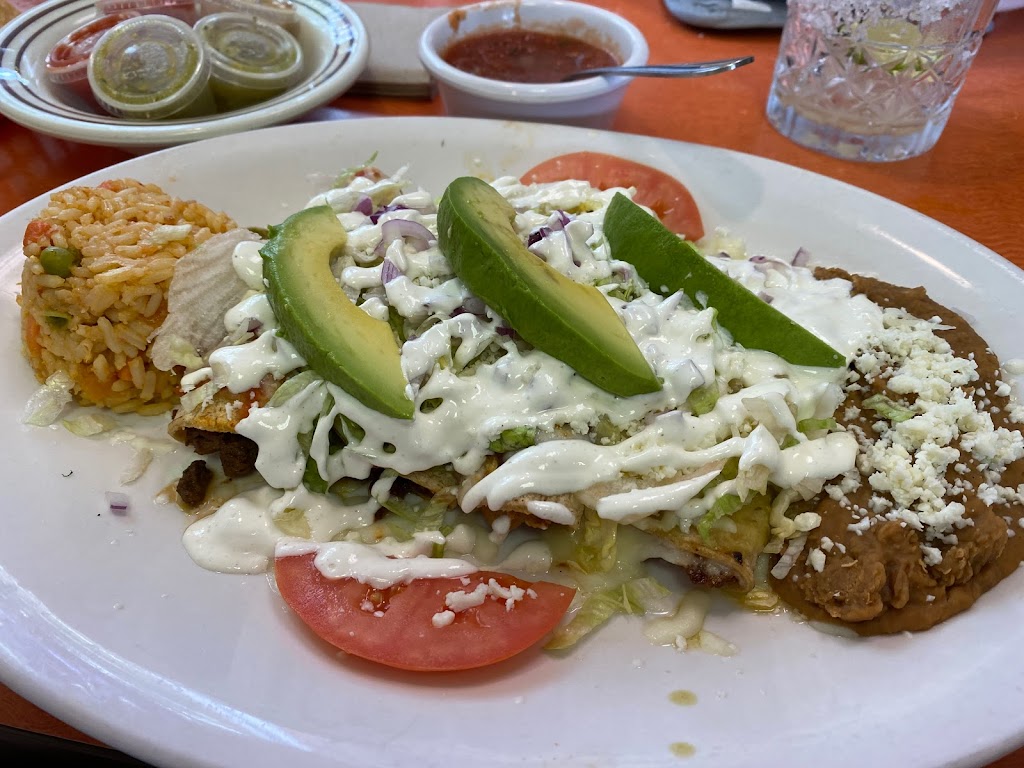 Dos Amigos Mexican Restaurant | 101 W Rockland Rd, Libertyville, IL 60048, USA | Phone: (224) 206-7282