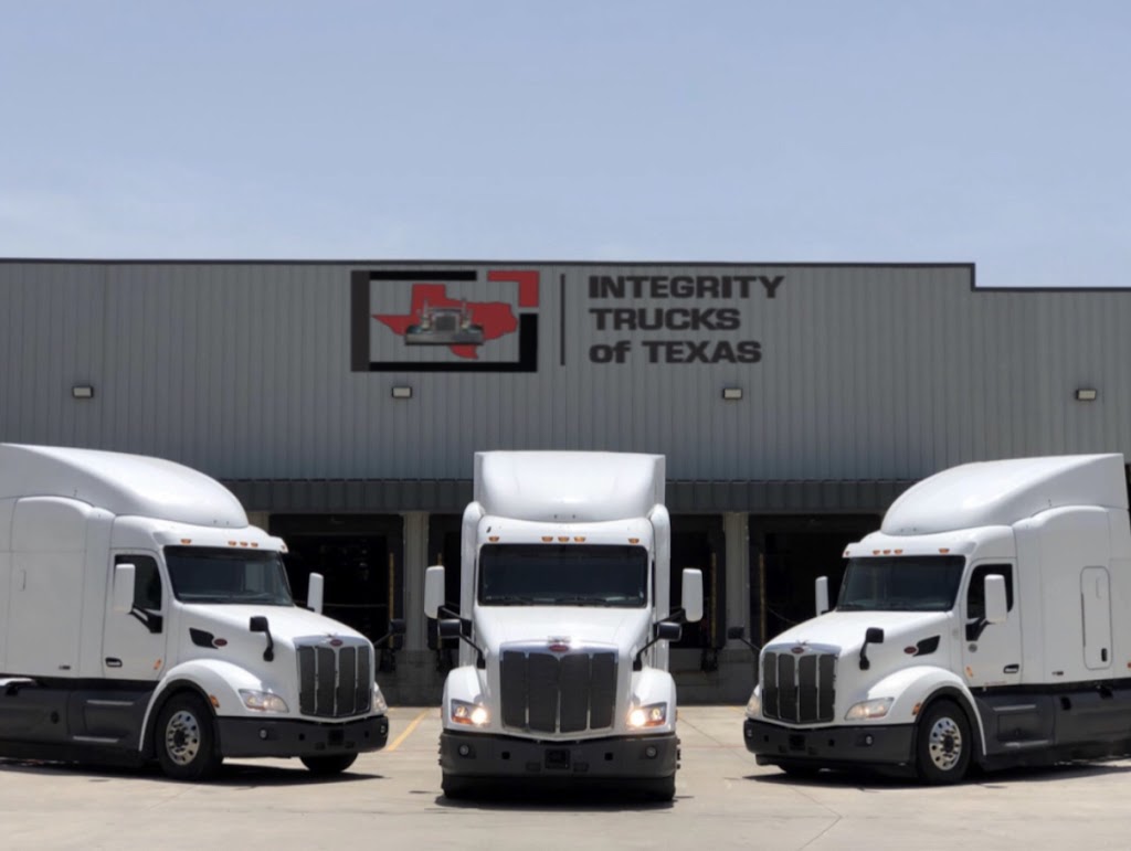 INTEGRITY TRUCKS OF TEXAS | 2421 I-35 Frontage Rd, Denton, TX 76207, USA | Phone: (817) 616-5550